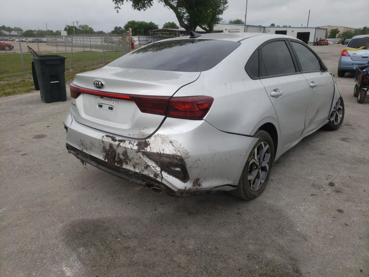 Photo 4 from auction – 2020 KIA FORTE FE with VIN 3KPF24AD0LE211806