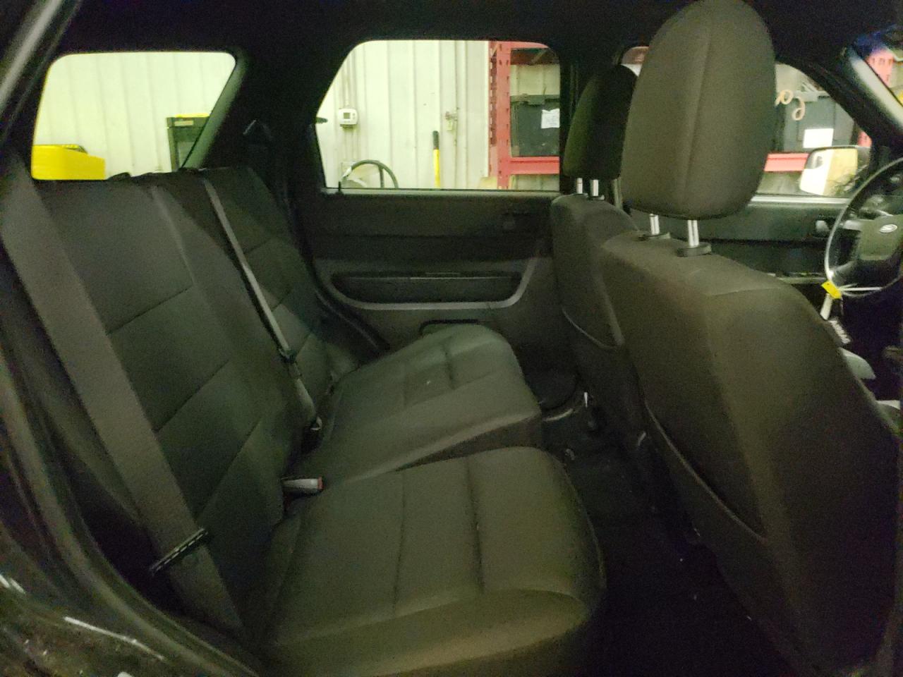 Photo 6 from auction – 2011 FORD ESCAPE XLT with VIN 1FMCU0DG6BKB91127