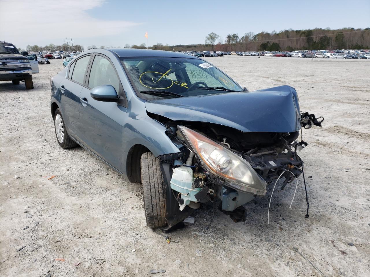 MAZDA 3 I 2010 with VIN JM1BL1SGXA1342020 - Photo from auction