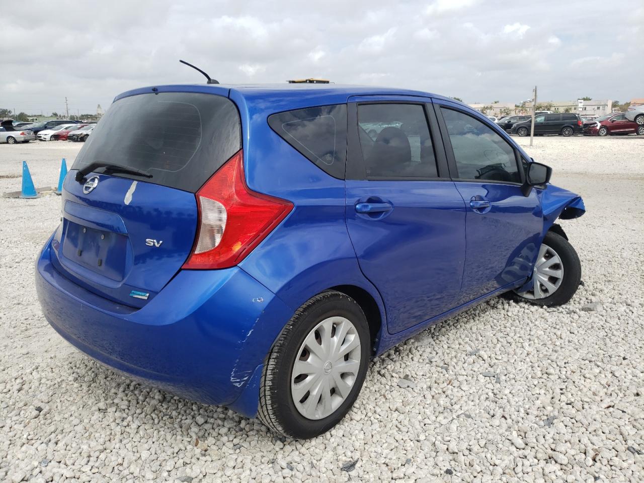 Photo 4 from auction – 2015 NISSAN VERSA NOTE with VIN 3N1CE2CP5FL399845