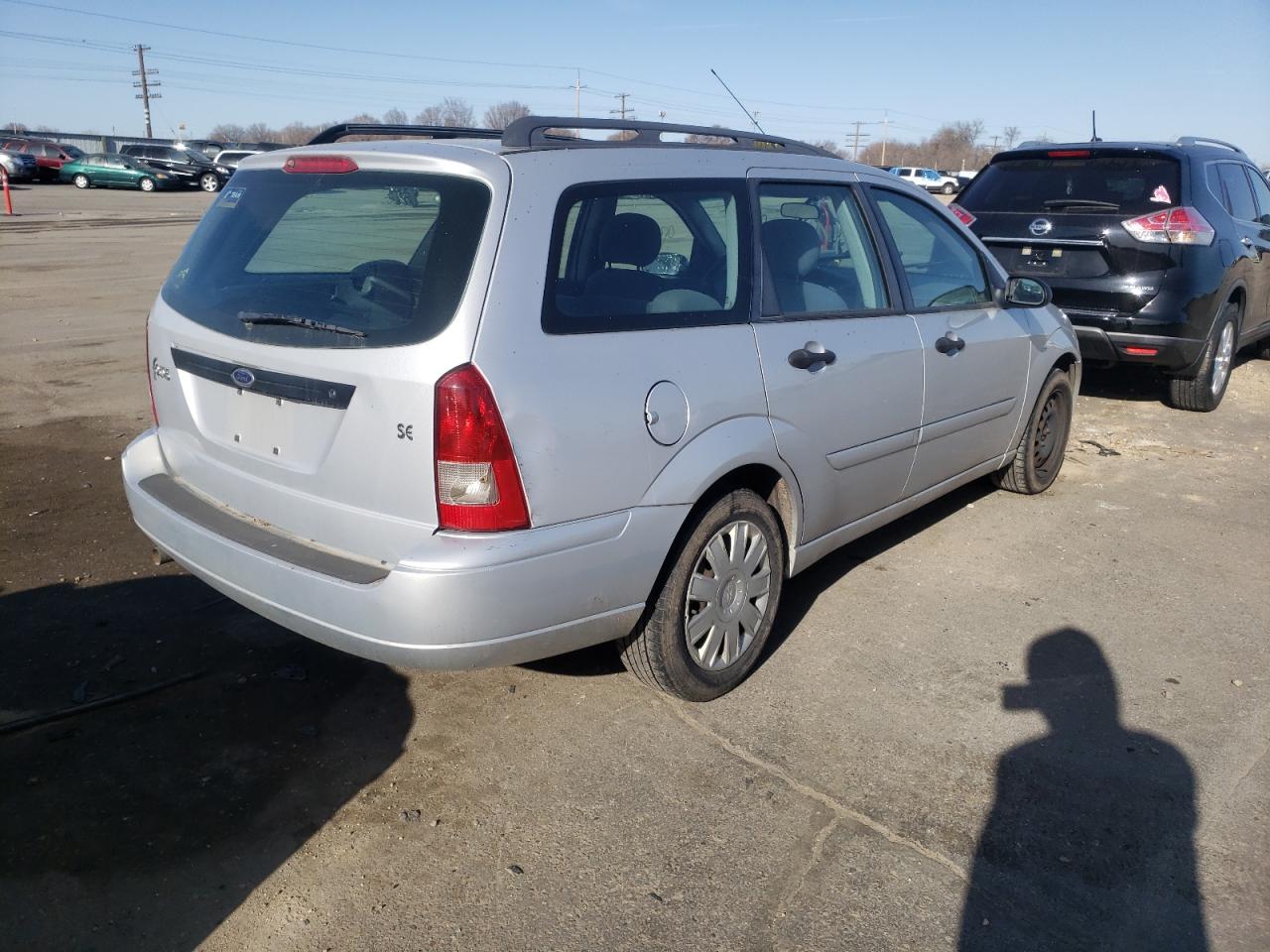 Photo 4 from auction – 2004 FORD FOCUS SE with VIN 1FAHP36384W152568