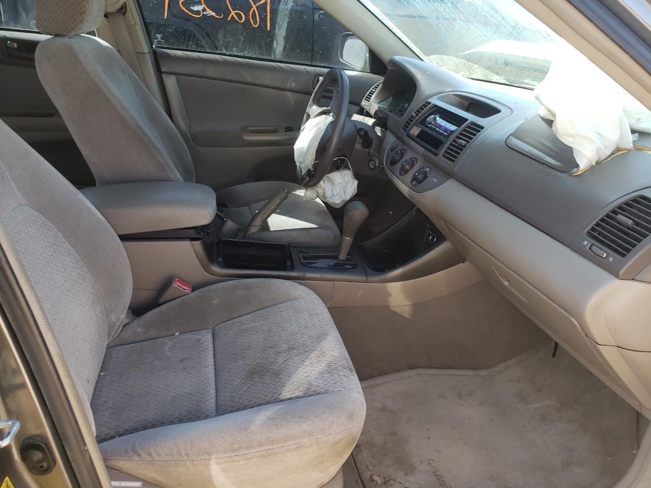 Photo 5 from auction – 2003 TOYOTA CAMRY LE with VIN 4T1BF30K83U555832