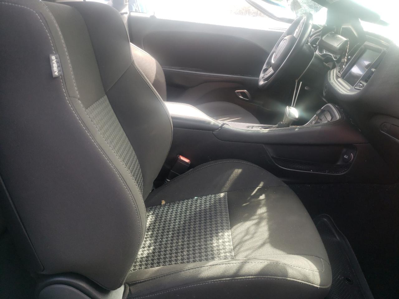 Photo 5 from auction – 2019 DODGE CHALLENGER with VIN 2C3CDZBT2KH751312