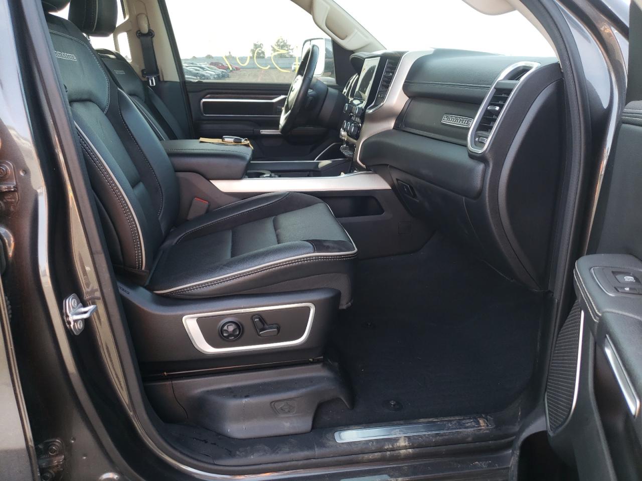 Photo 5 from auction – 2019 RAM 1500 LARAM with VIN 1C6SRFDT9KN824145