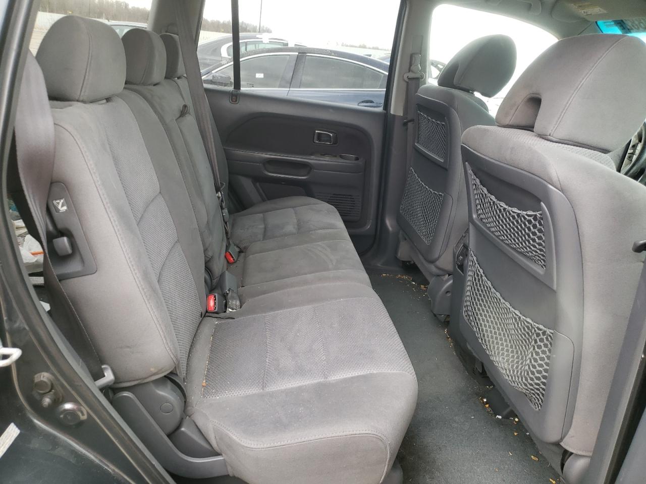 Photo 6 from auction – 2006 HONDA PILOT EX with VIN 2HKYF18446H519658