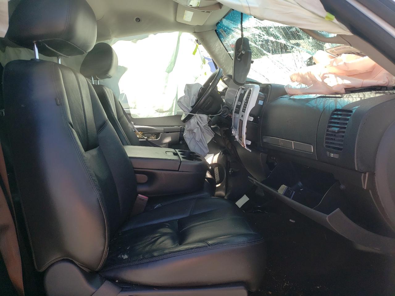 Photo 5 from auction – 2012 GMC SIERRA C15 with VIN 1GTR1VE06CZ205851