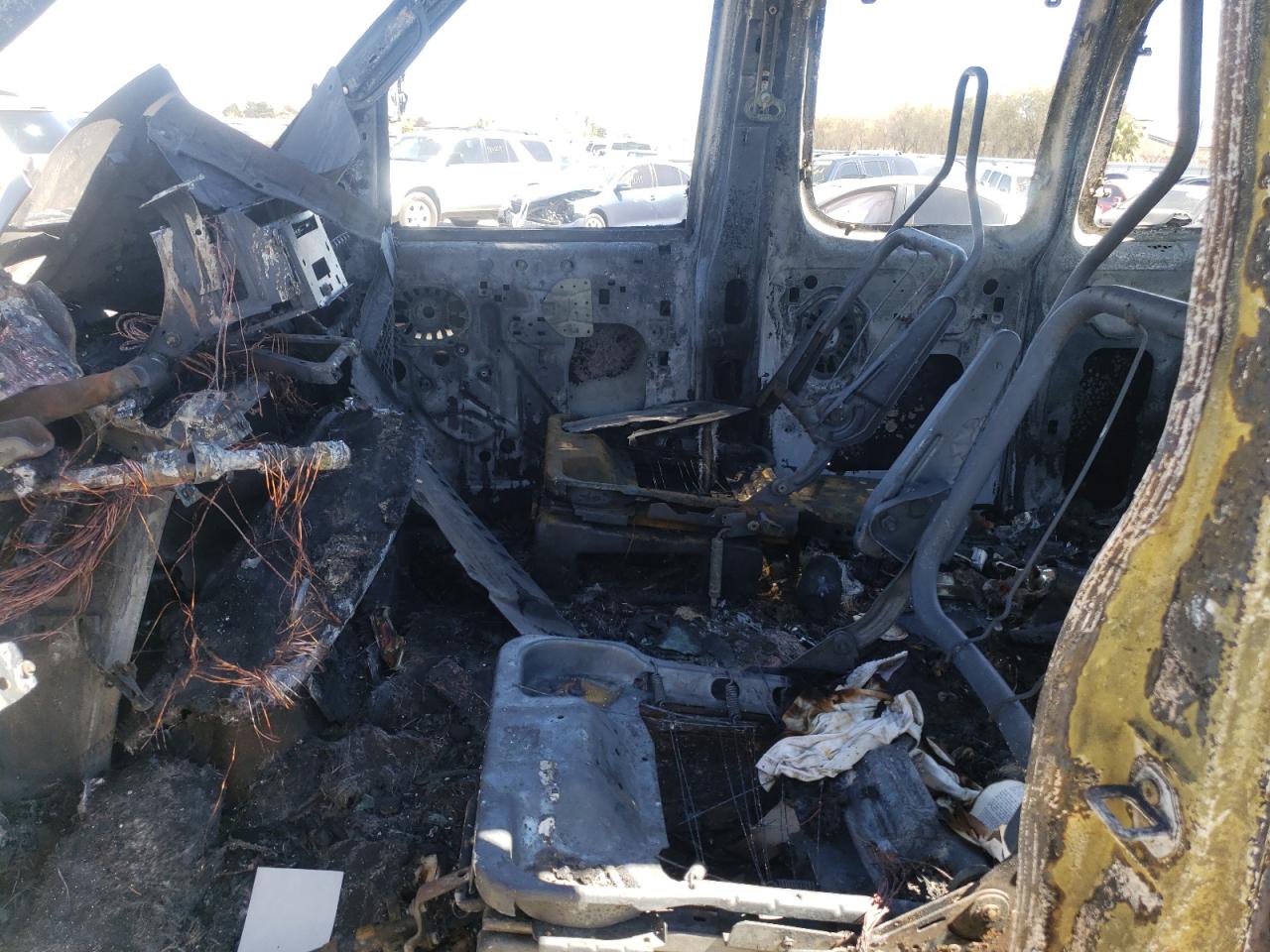Photo 5 from auction – 2012 FORD ECONOLINE with VIN 1FBSS3BL5CDB21152