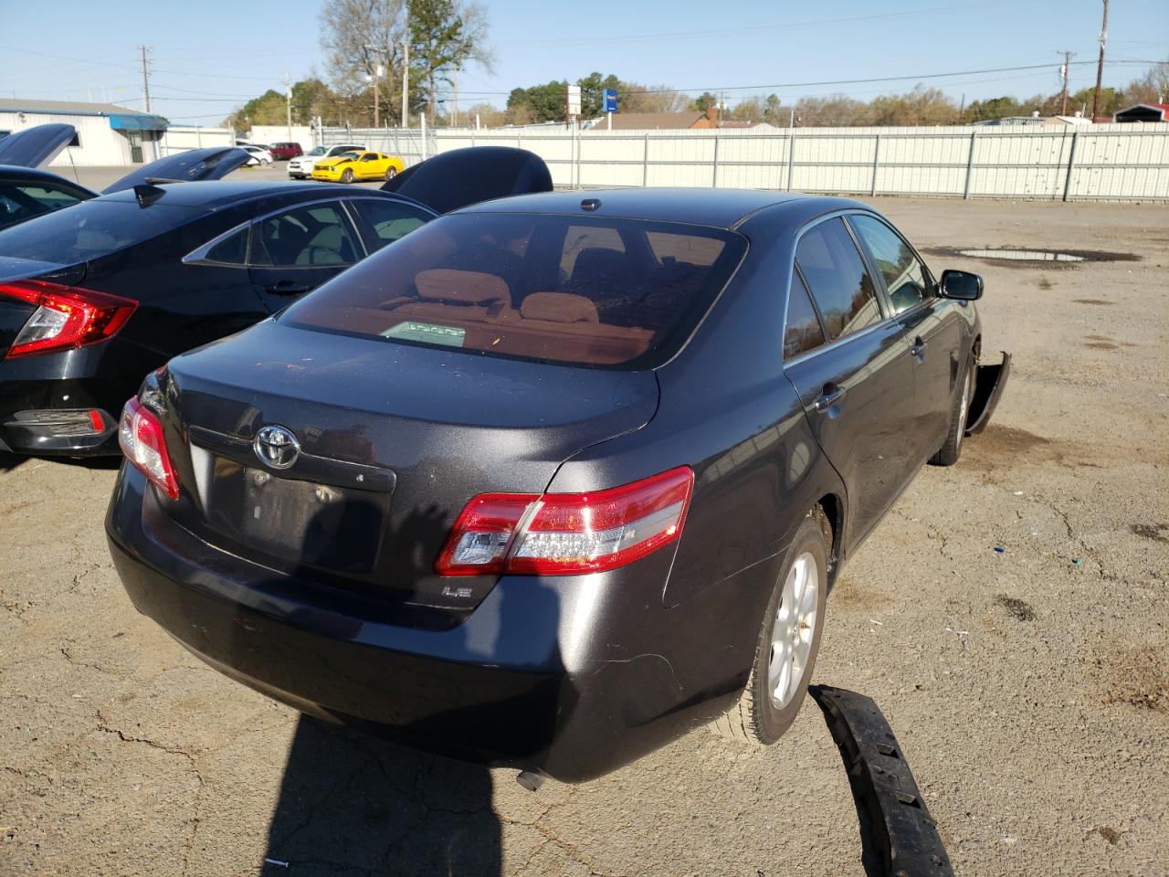Photo 4 from auction – 2011 TOYOTA CAMRY BASE with VIN 4T1BF3EK1BU612332