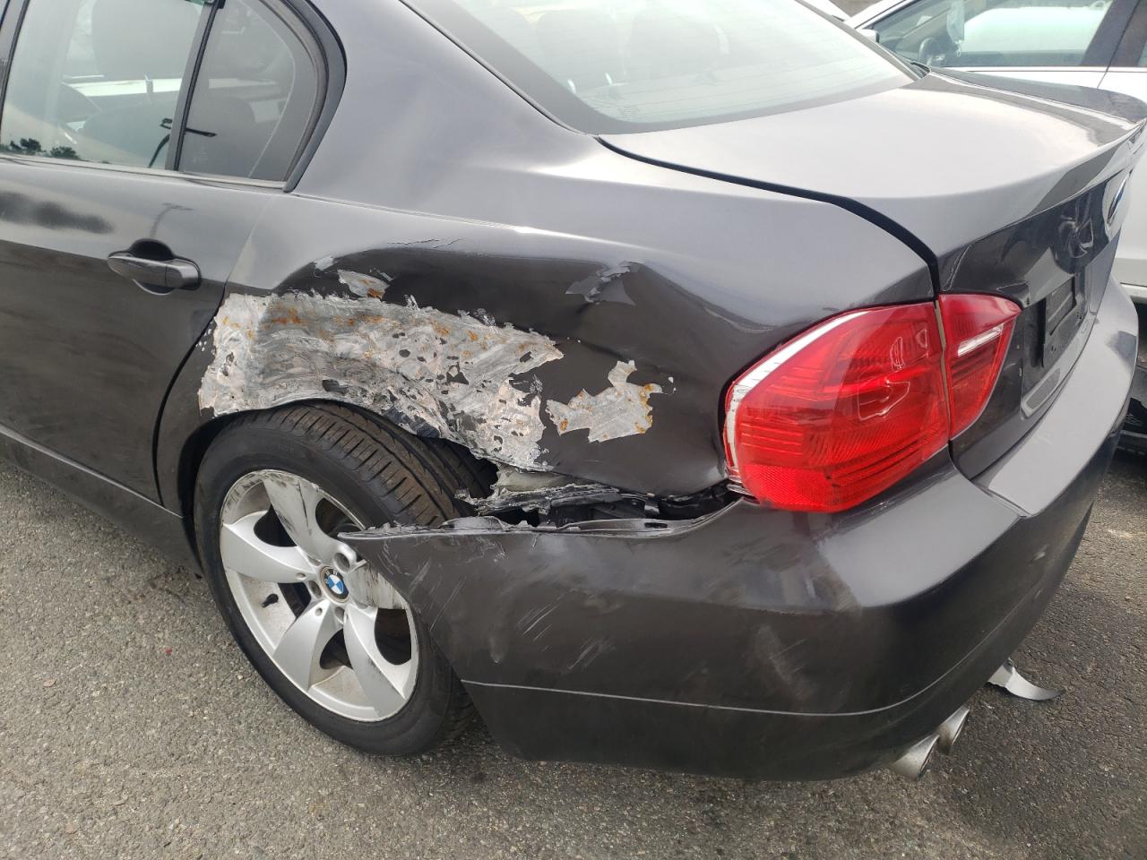 Photo 9 from auction – 2008 BMW 328 I SULE with VIN WBAVC53508FZ85231