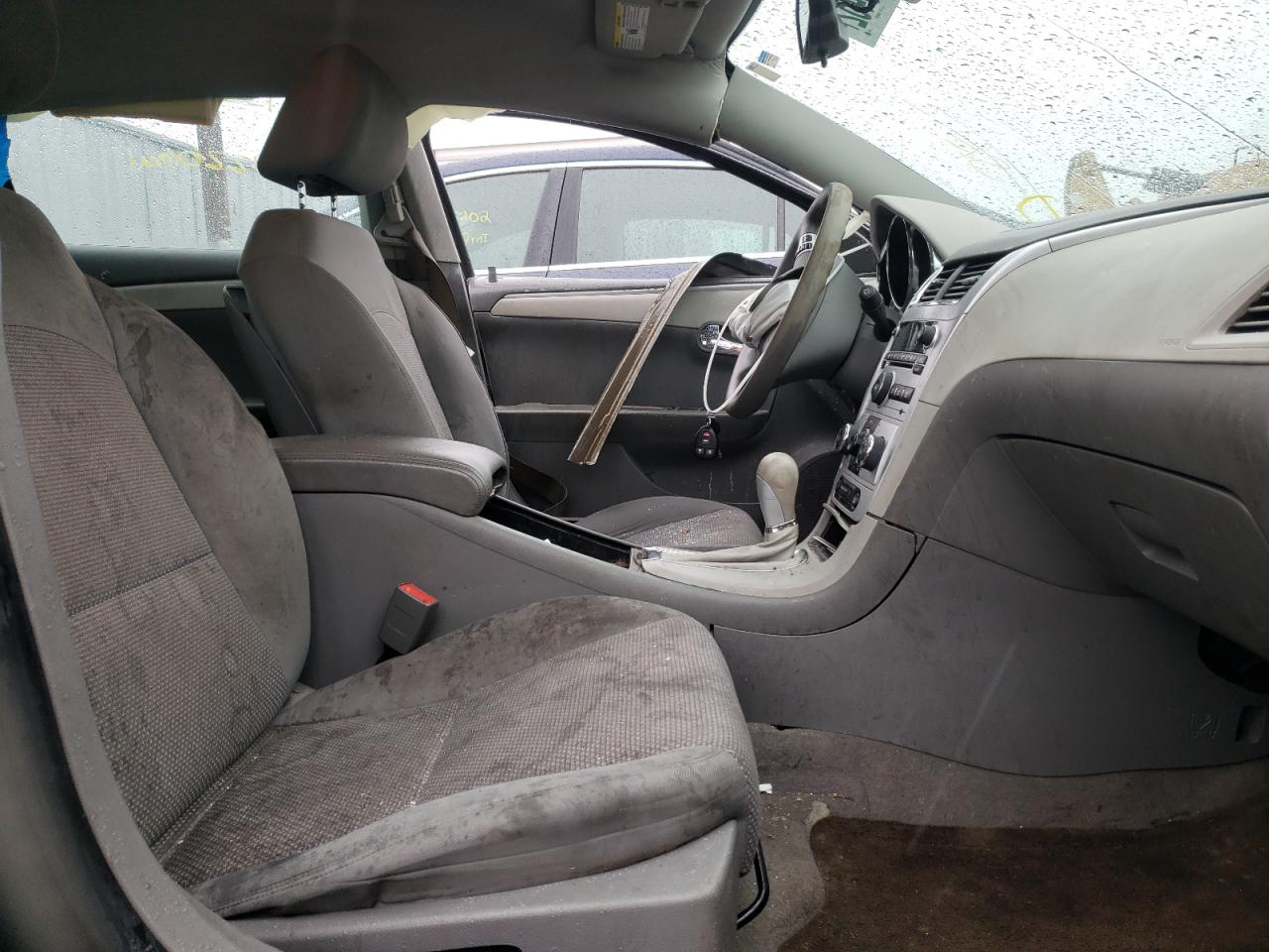 Photo 5 from auction – 2010 CHEVROLET MALIBU LS with VIN 1G1ZB5EB0AF301271