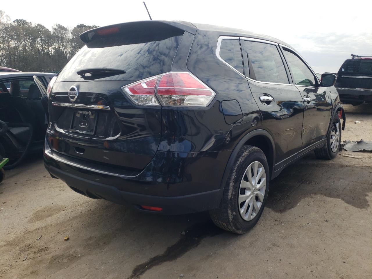 Photo 4 from auction – 2015 NISSAN ROGUE S with VIN KNMAT2MT4FP512923
