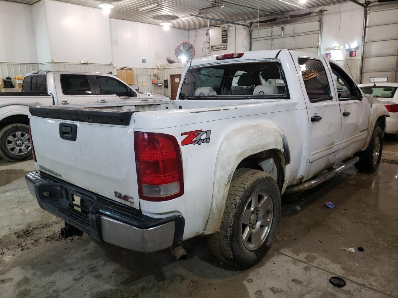 Photo 4 from auction – 2007 GMC NEW SIERRA with VIN 2GTEK13M271653030