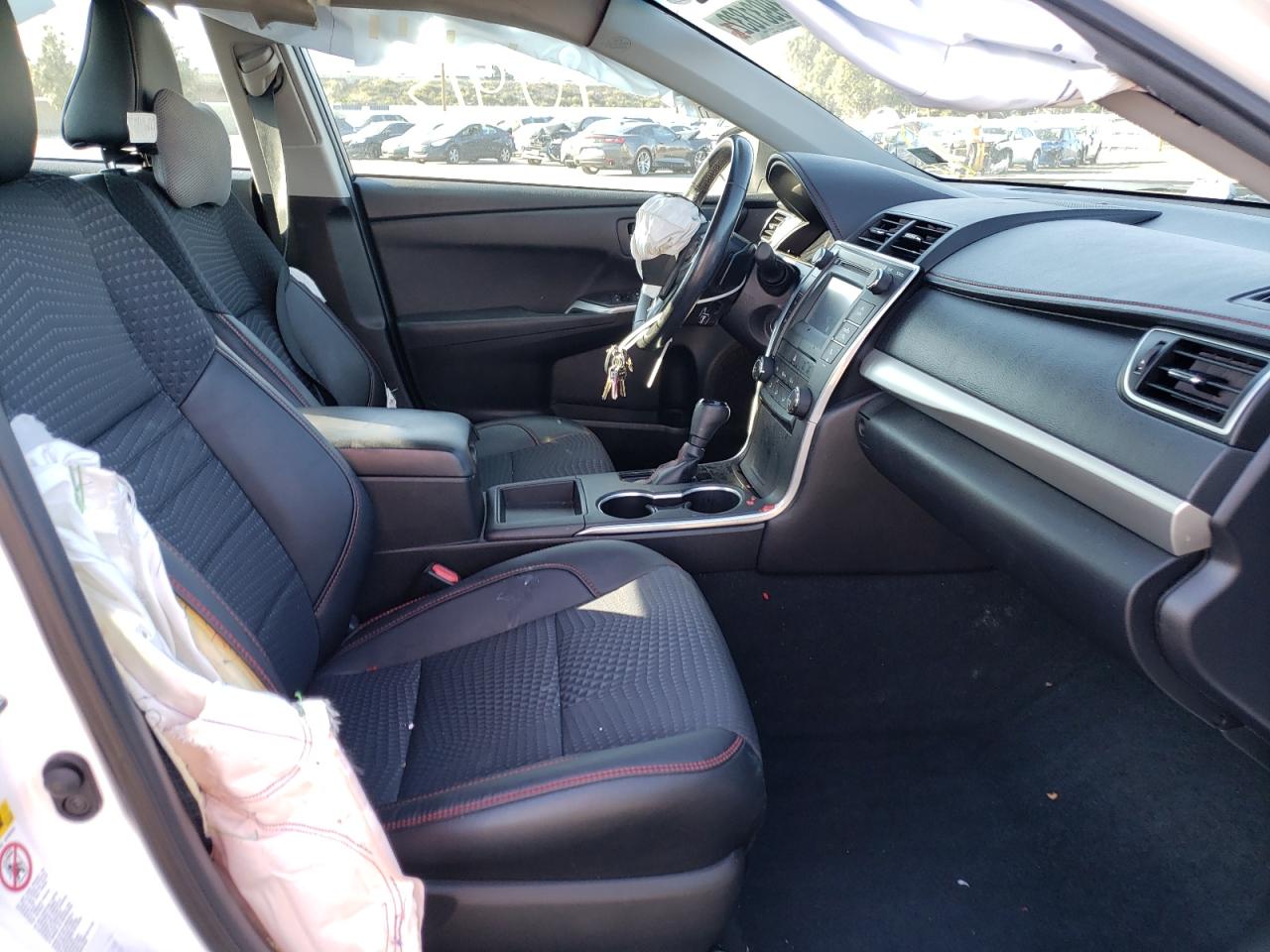 Photo 5 from auction – 2015 TOYOTA CAMRY LE with VIN 4T1BF1FK6FU066197