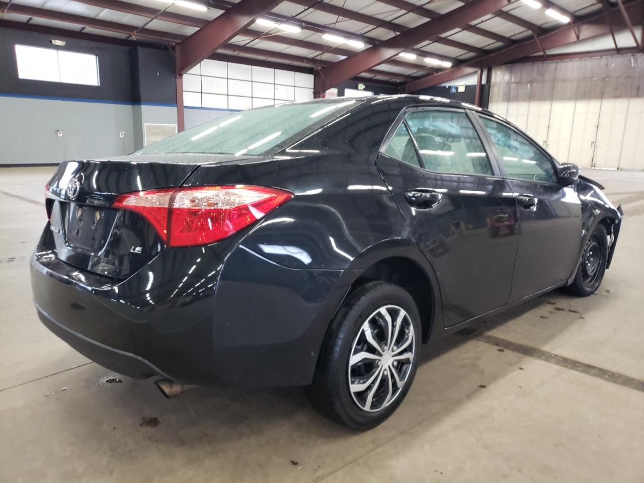 Photo 4 from auction – 2018 TOYOTA COROLLA L with VIN 2T1BURHE3JC070066
