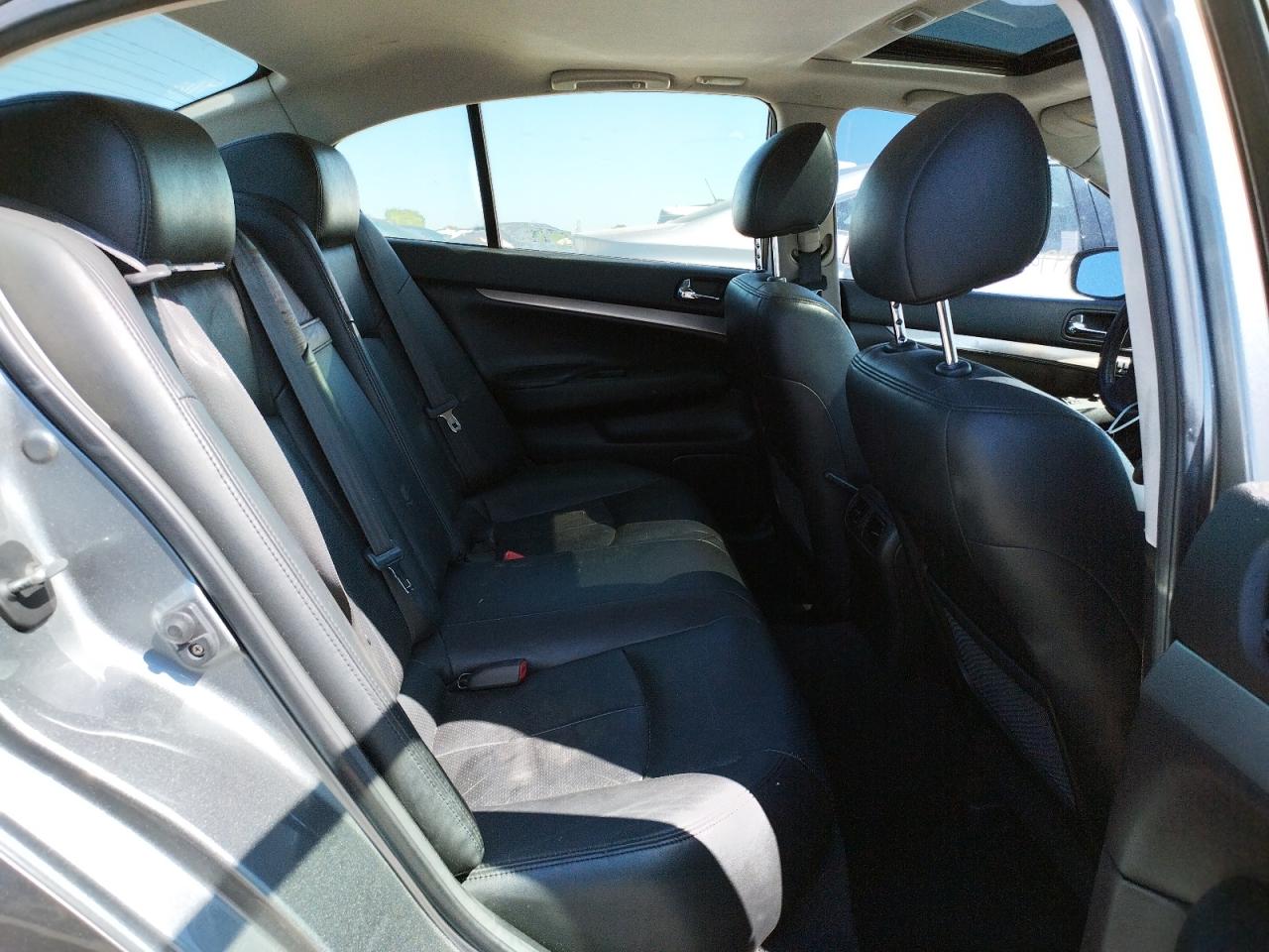 Photo 6 from auction – 2011 INFINITI G37 BASE with VIN JN1CV6APXBM502929