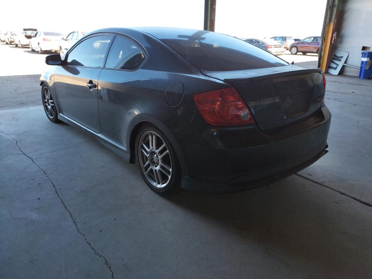 Photo 3 from auction – 2005 TOYOTA SCION TC with VIN JTKDE177350024191