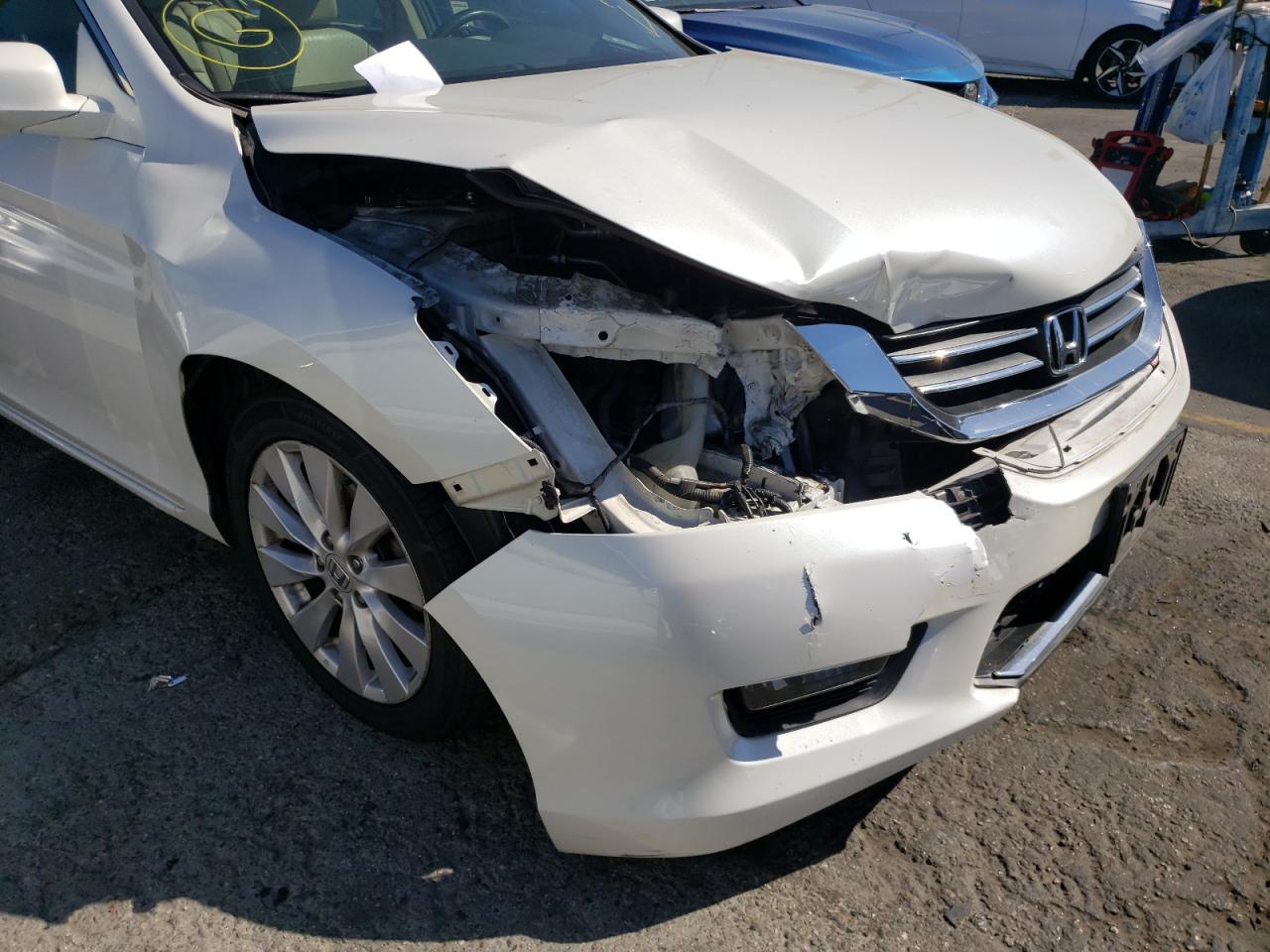 Photo 9 from auction – 2014 HONDA ACCORD EXL with VIN 1HGCR2F83EA077377
