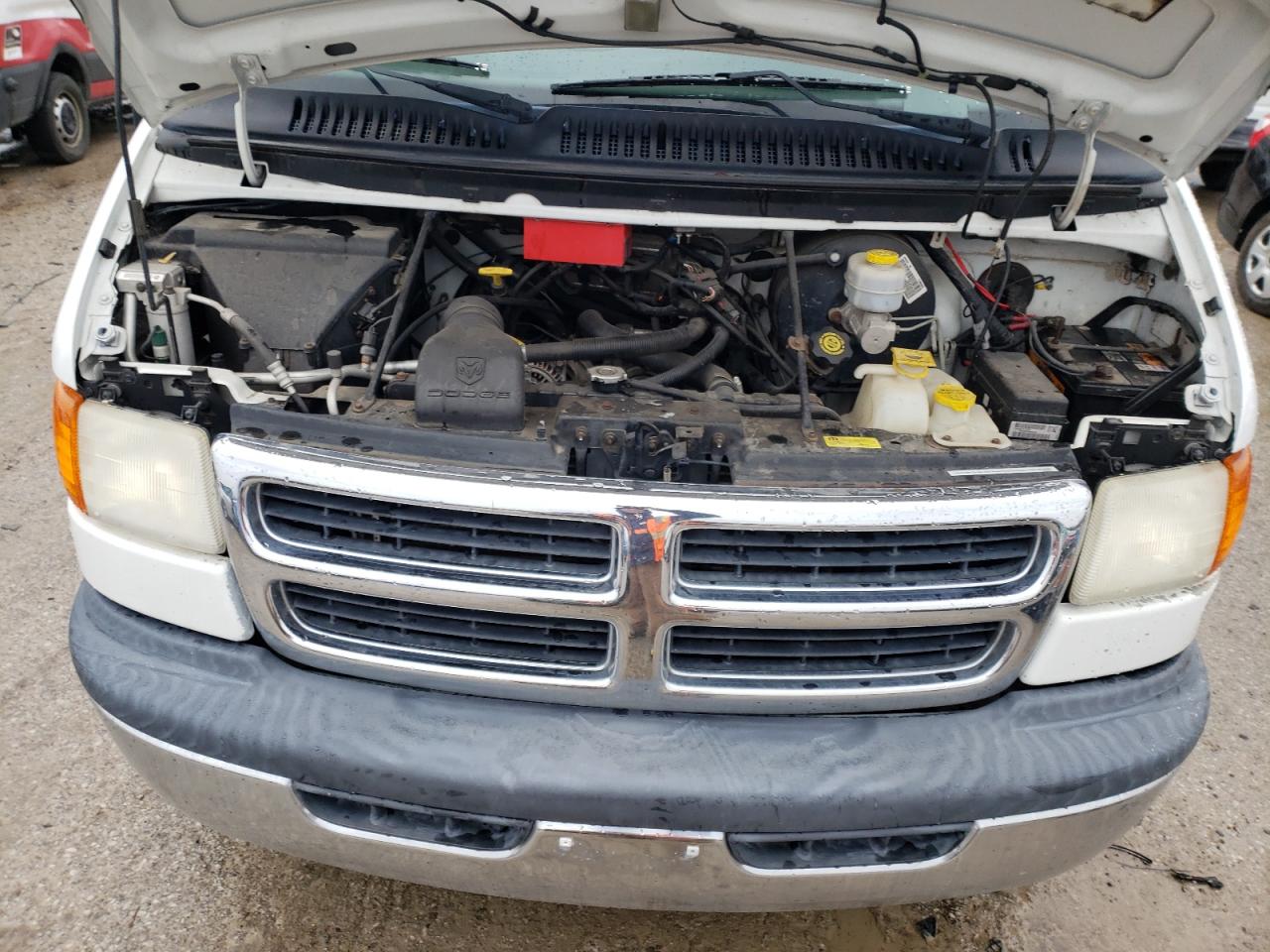 Photo 7 from auction – 2003 DODGE RAM VAN B3 with VIN 2D6WB31Y03K515653