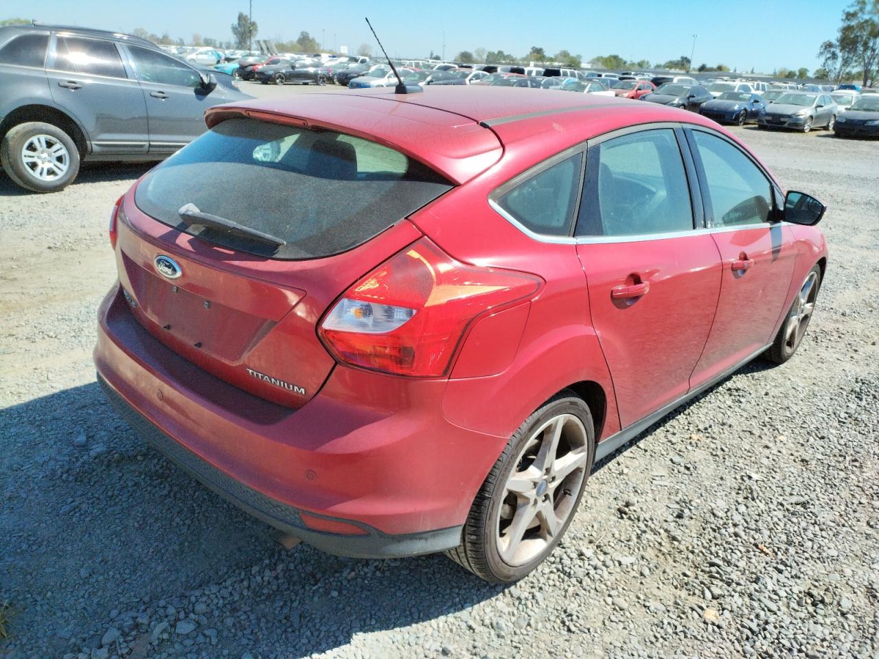 Photo 4 from auction – 2012 FORD FOCUS with VIN 1FAHP3N20CL436267