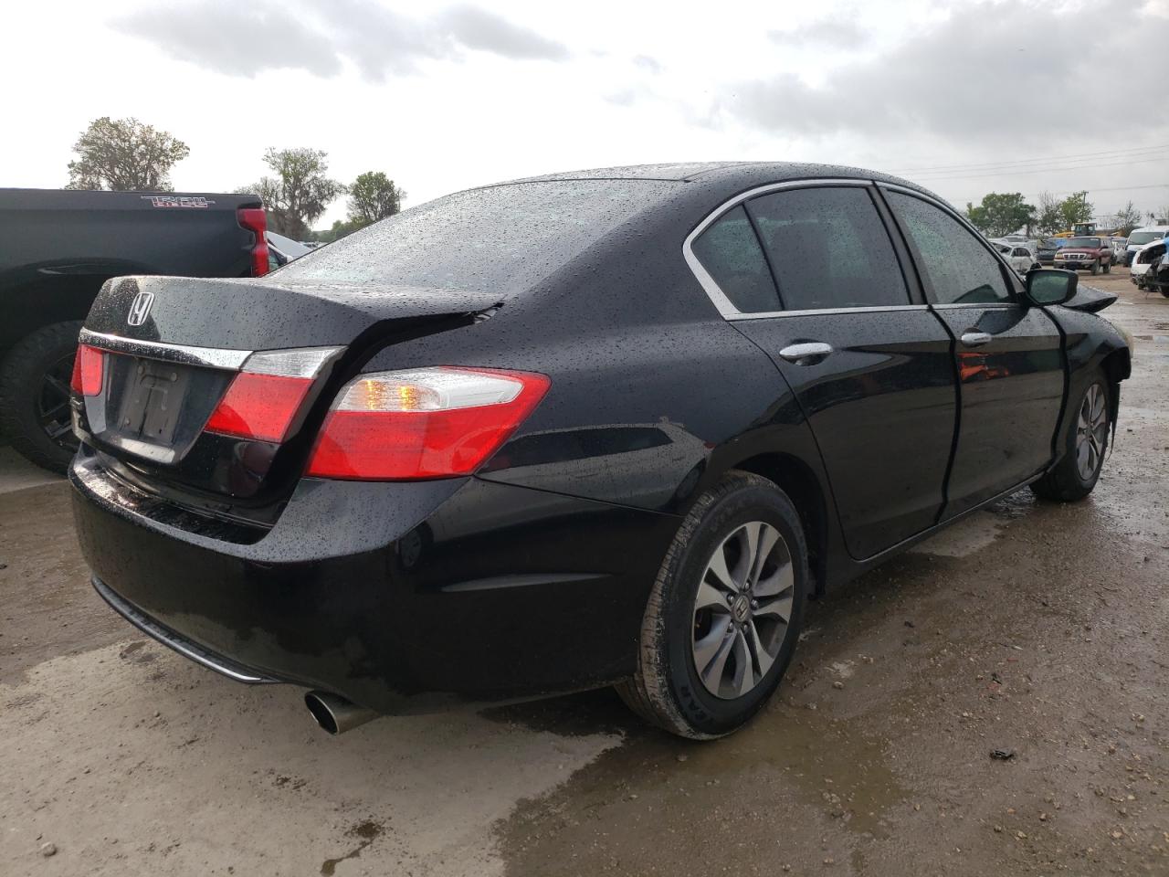 Photo 4 from auction – 2014 HONDA ACCORD LX with VIN 1HGCR2F31EA206592