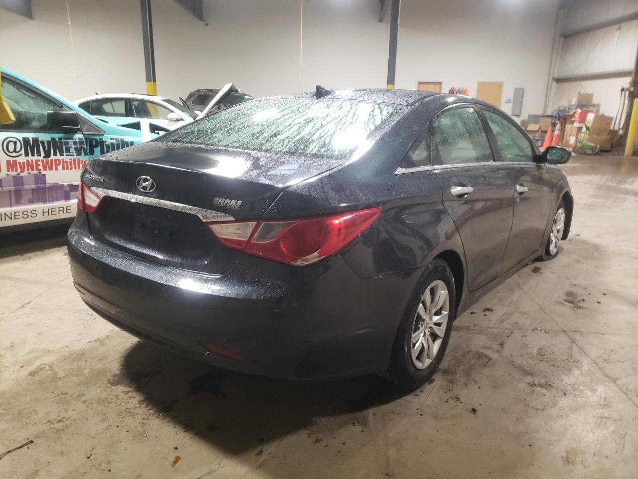 Photo 4 from auction – 2012 HYUNDAI SONATA GLS with VIN 5NPEB4AC2CH355677