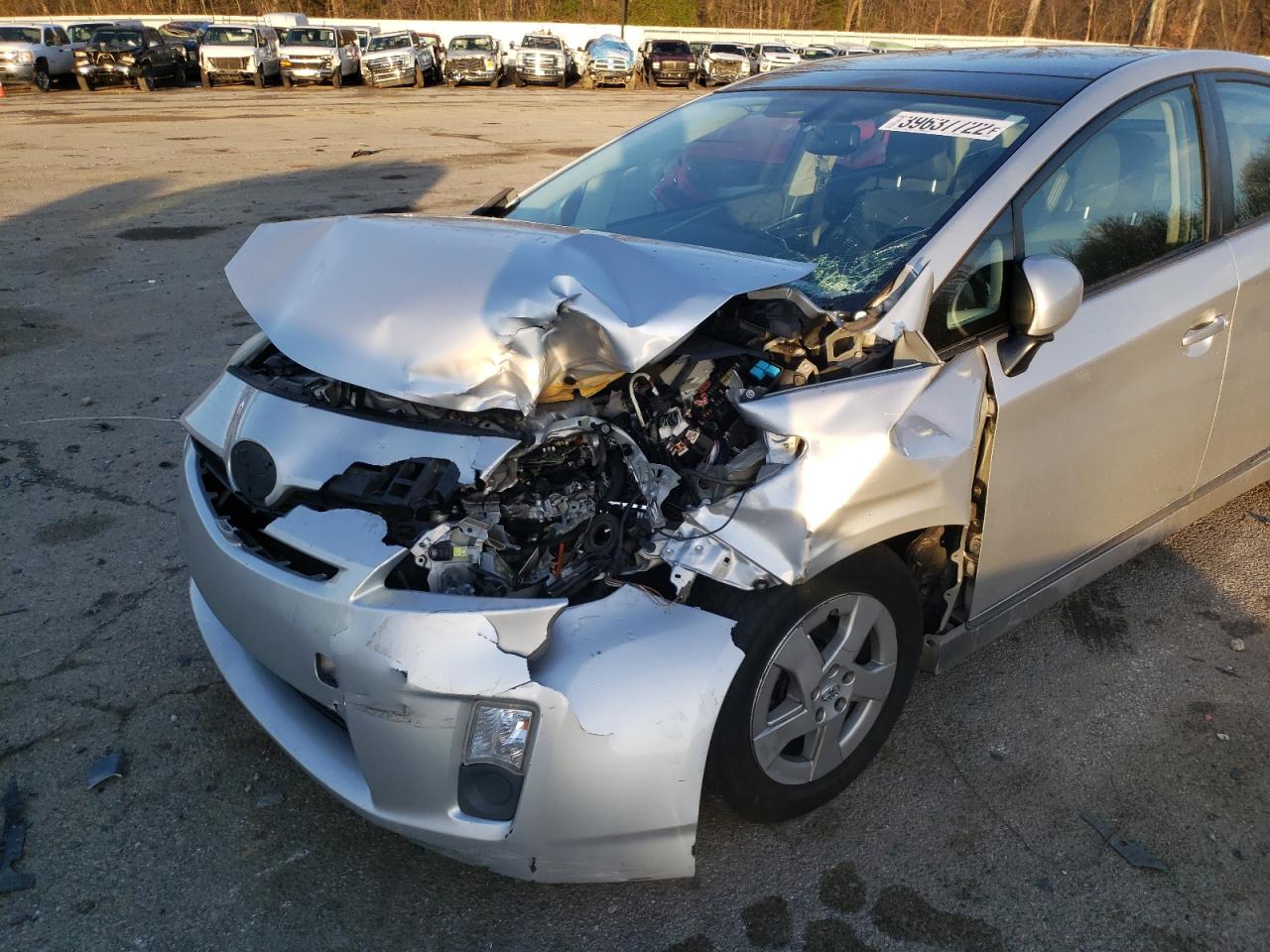 Photo 9 from auction – 2011 TOYOTA PRIUS with VIN JTDKN3DUXB0269439
