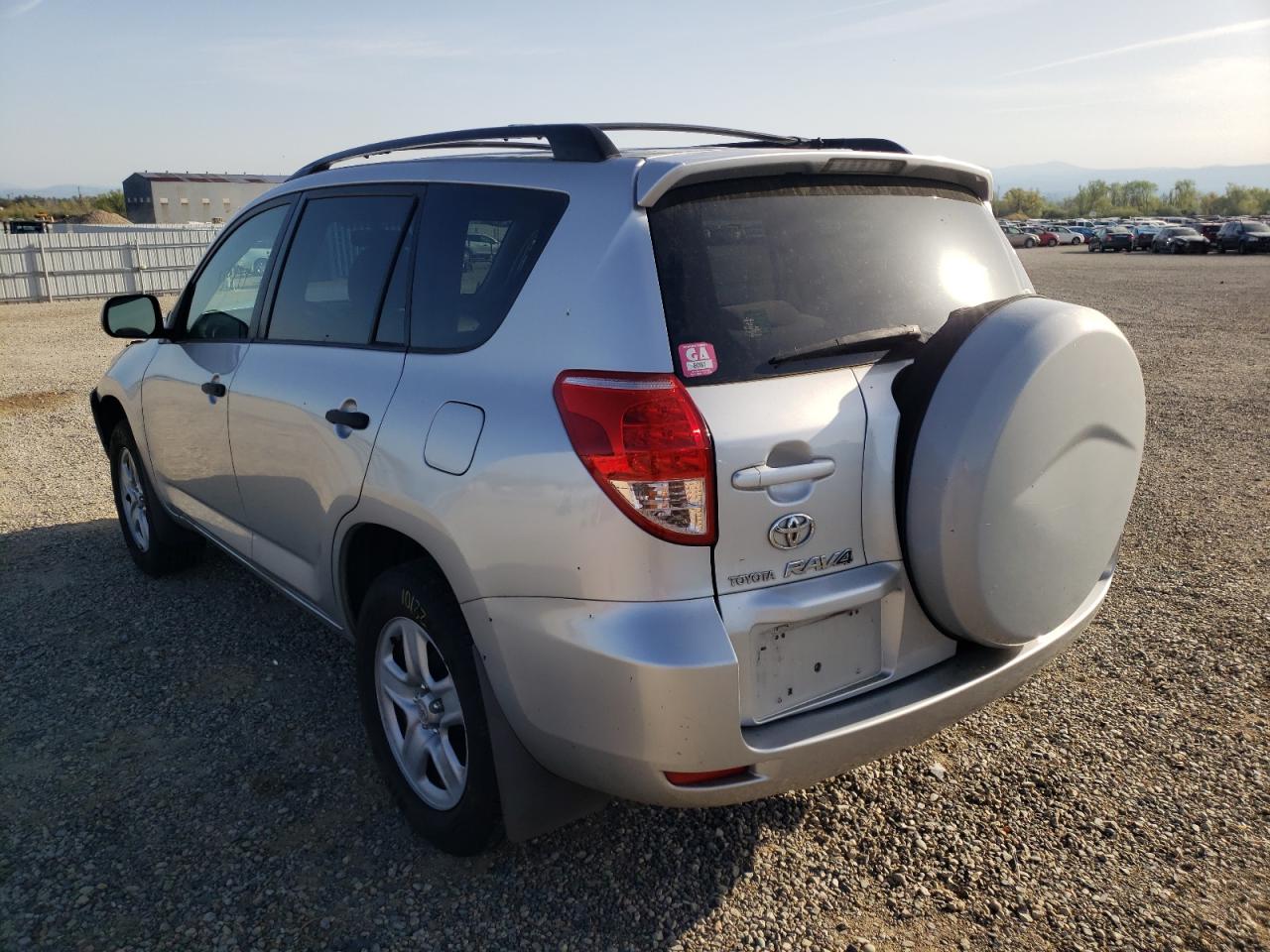 Photo 3 from auction – 2007 TOYOTA RAV4 with VIN JTMBD33V176042674