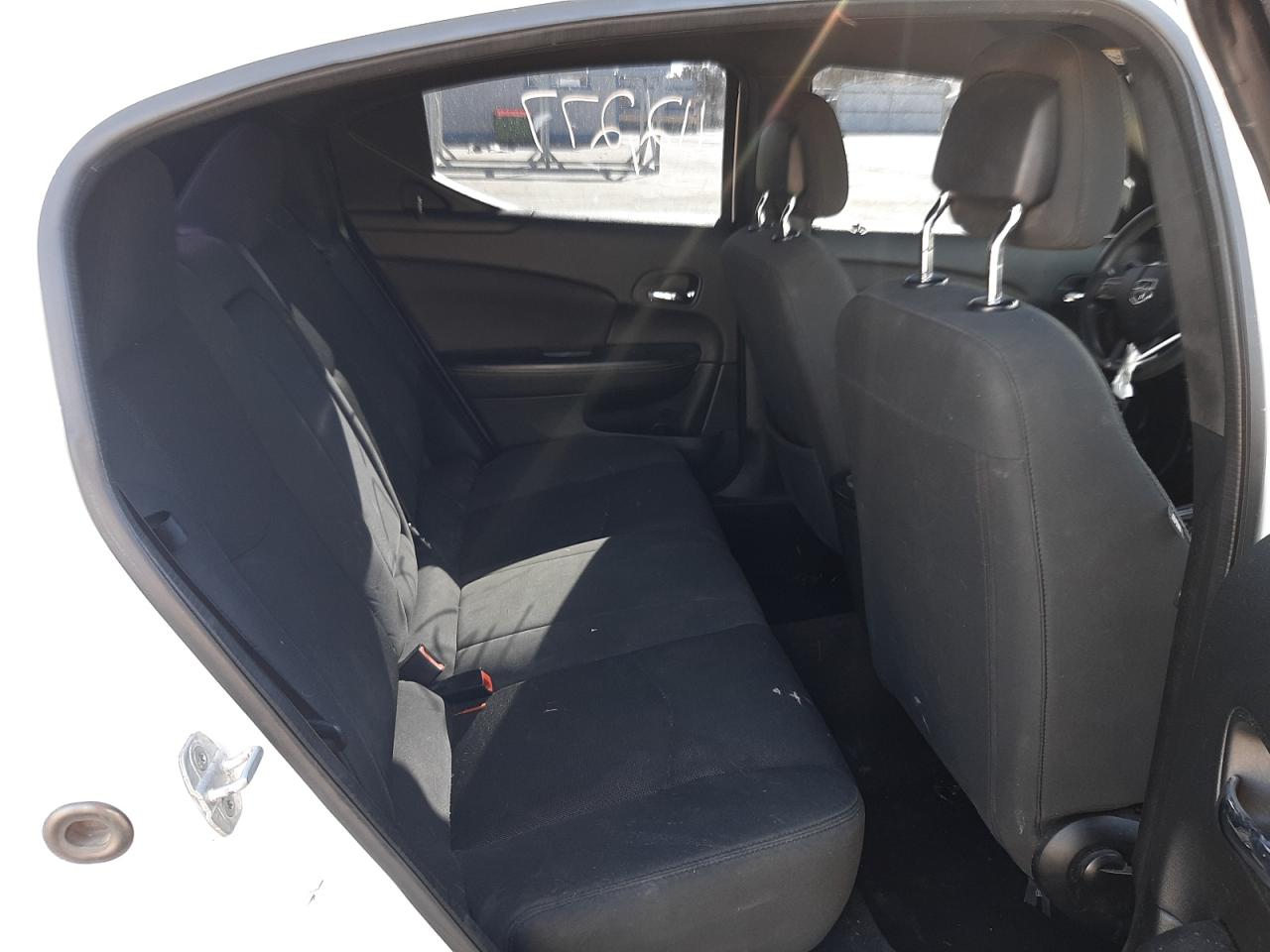 Zdjęcie 6 z aukcji – 2012 DODGE AVENGER SE z VIN 1C3CDZAB1CN193521