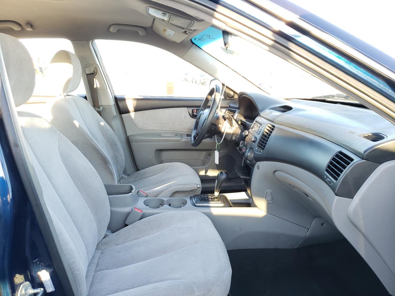 Photo 5 from auction – 2008 KIA OPTIMA LX with VIN KNAGE123285204789