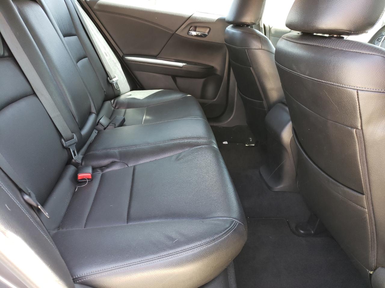 Photo 6 from auction – 2015 HONDA ACCORD SPO with VIN 1HGCR2F55FA148991
