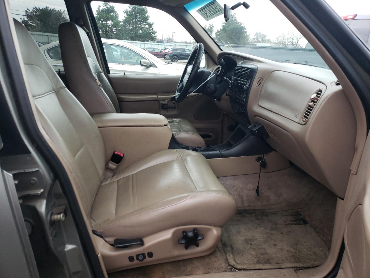 Photo 5 from auction – 2001 FORD EXPLORER X with VIN 1FMZU73E21ZA85024