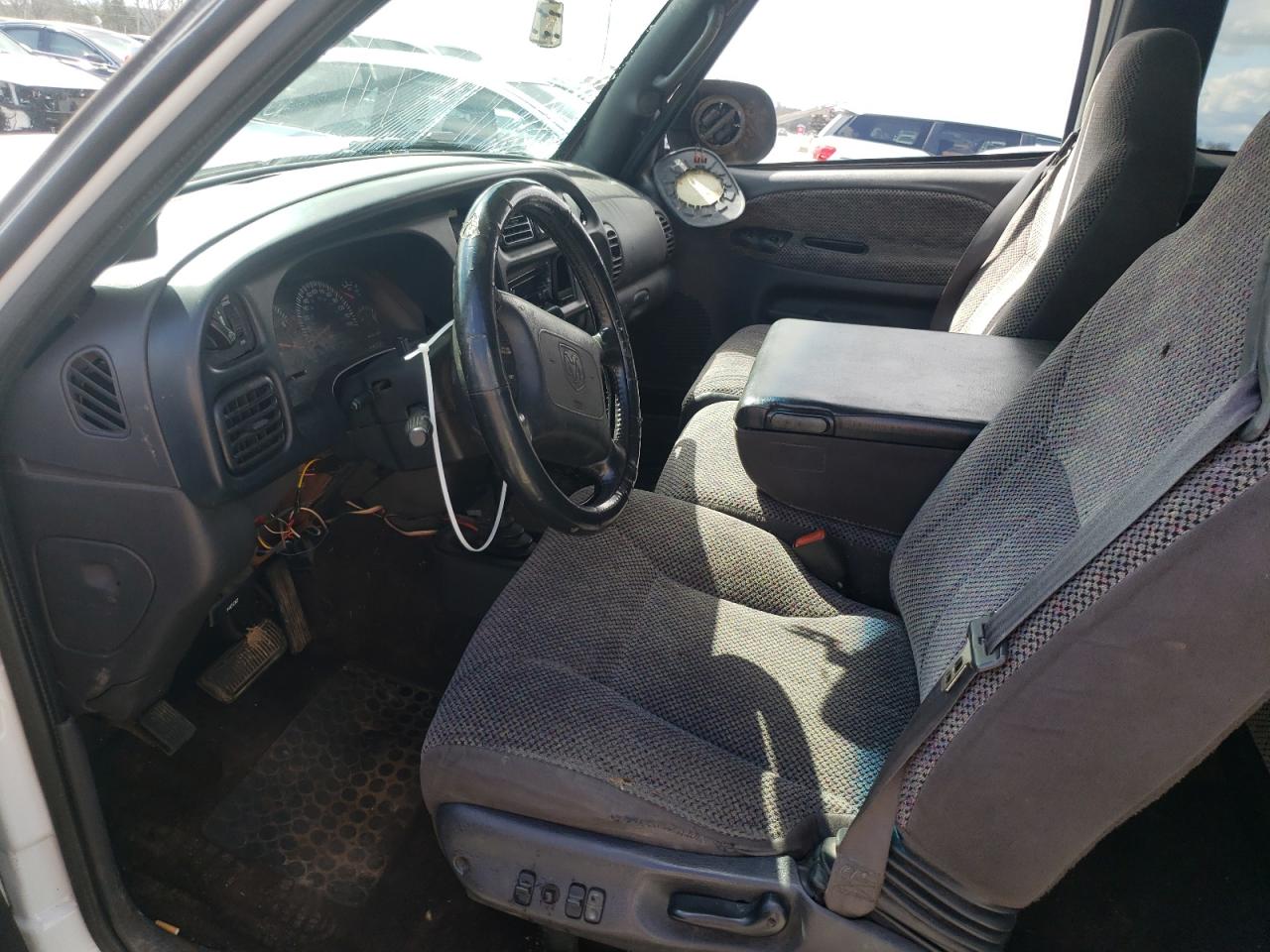 Photo 5 from auction – 2000 DODGE RAM 1500 with VIN 3B7HF13Z9YG115771