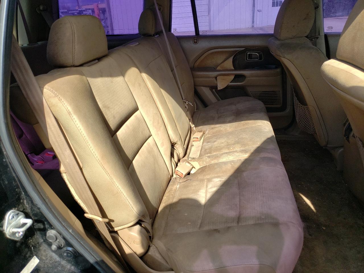 Photo 6 from auction – 2006 HONDA PILOT LX with VIN 5FNYF28106B026151