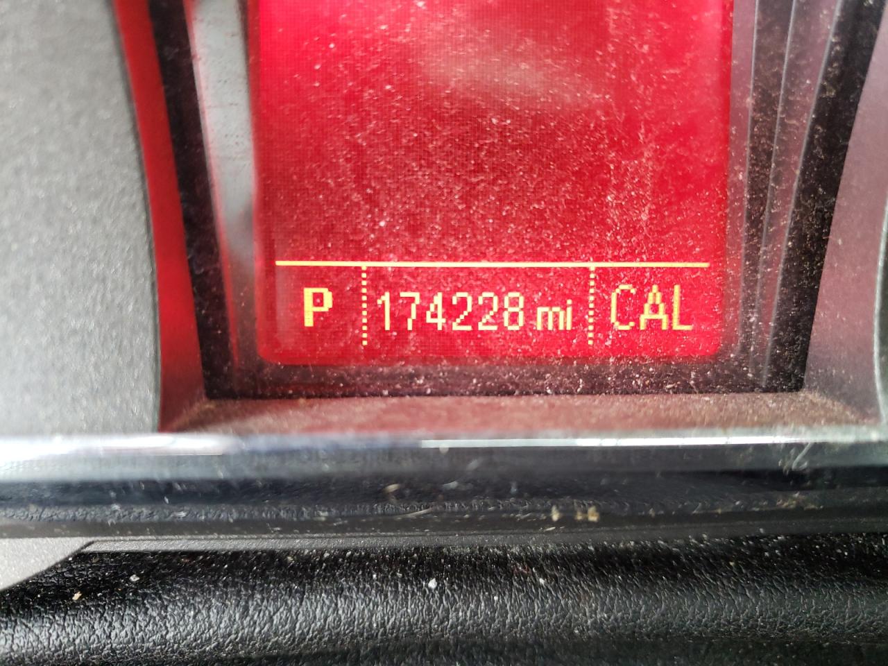 Photo 8 from auction – 2016 GMC TERRAIN DE with VIN 2GKFLVE37G6275100