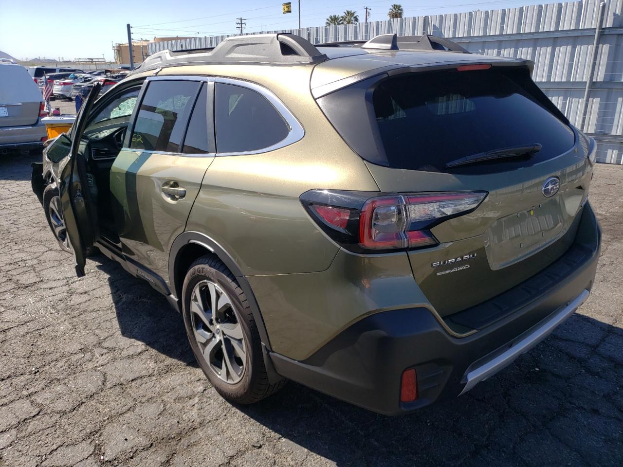 Photo 3 from auction – 2020 SUBARU OUTBACK LI with VIN 4S4BTANC2L3105971