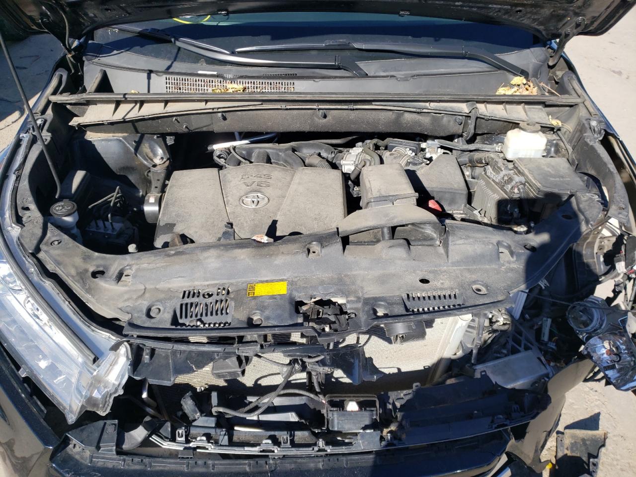 Photo 7 from auction – 2018 TOYOTA HIGHLANDER with VIN 5TDJZRFHXJS859364