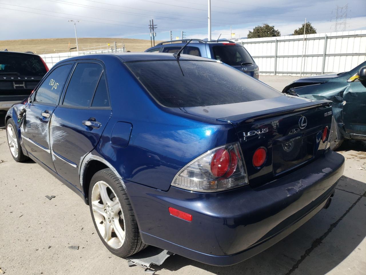 Photo 3 from auction – 2004 LEXUS IS 300 with VIN JTHBD192540093237