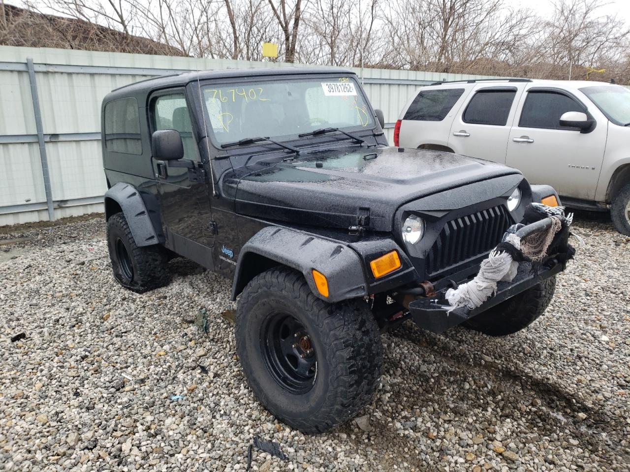 JEEP WRANGLER / 2004 مع رقم تعريف المركبة 1J4FA49S34P767402 - صورة من المزاد