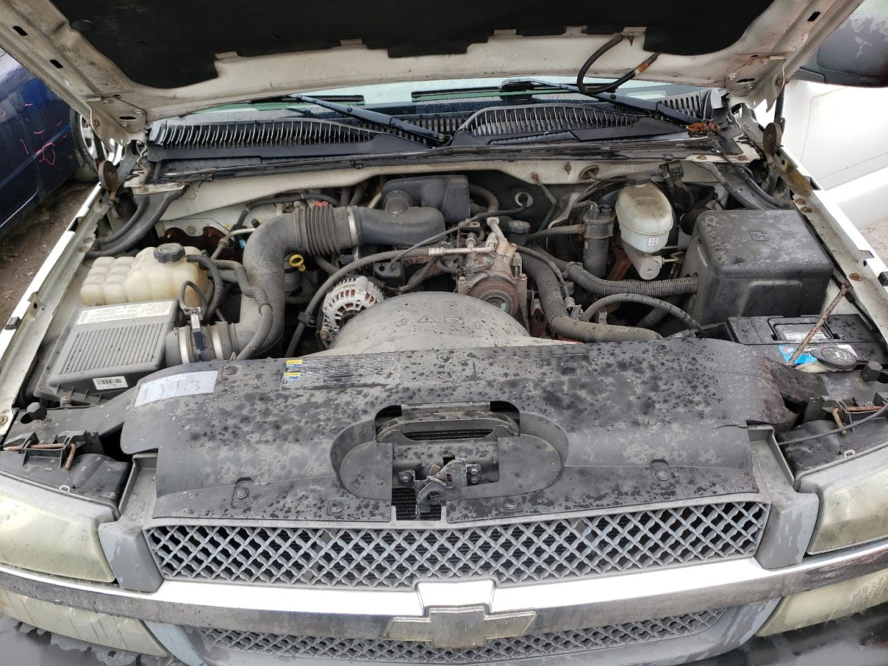Photo 7 from auction – 2004 CHEVROLET SILVERADO with VIN 1GCEC14X04Z296746