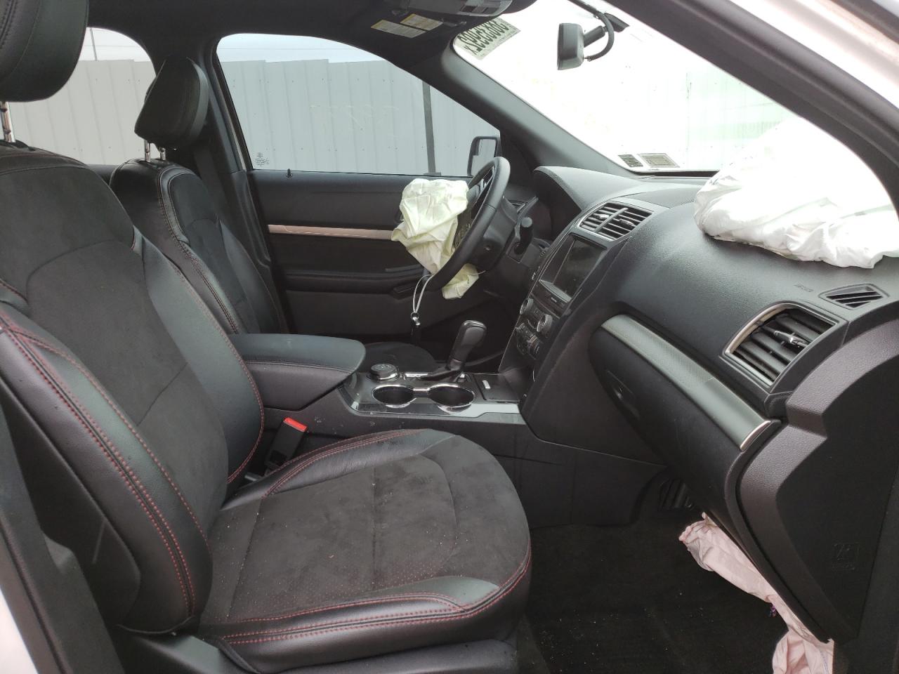 Zdjęcie 5 z aukcji – 2018 FORD EXPLORER X z VIN 1FM5K8D81JGC20797