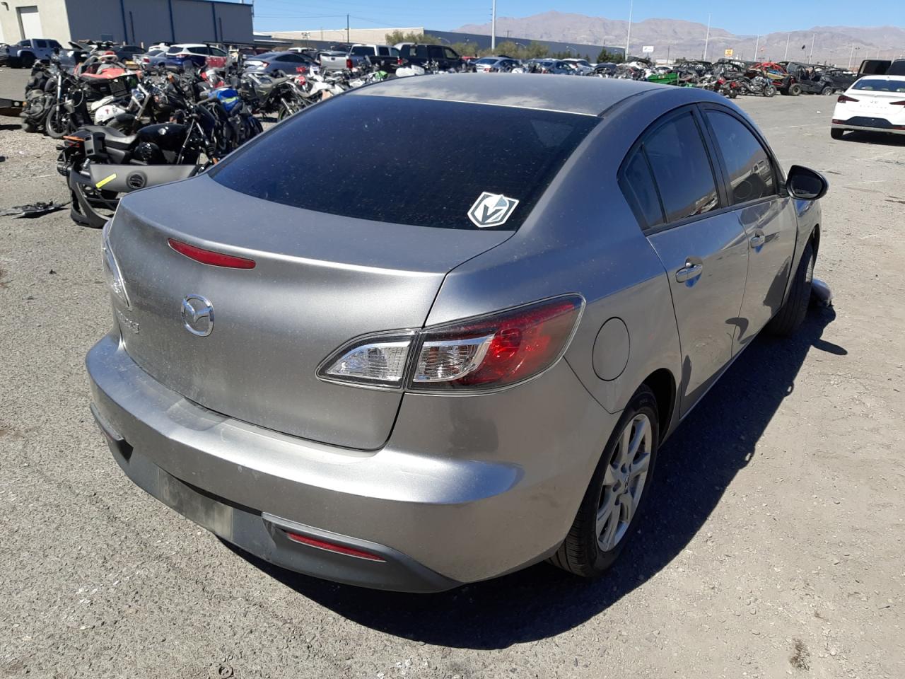 Photo 4 from auction – 2010 MAZDA 3 I with VIN JM1BL1SF6A1216874