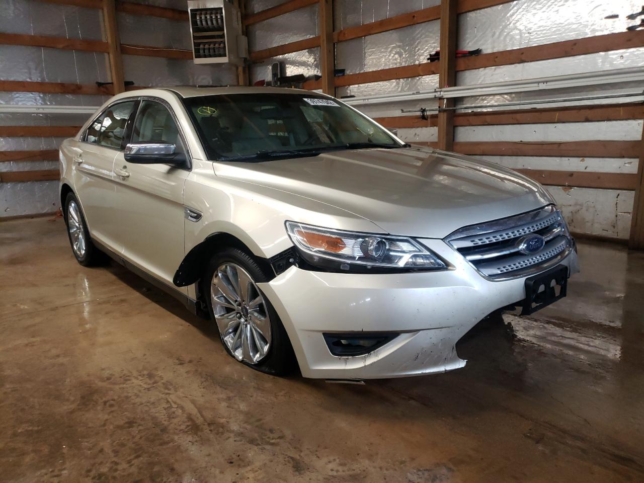 Photo 1 from auction – 2010 FORD TAURUS LIM with VIN 1FAHP2FW1AG152762