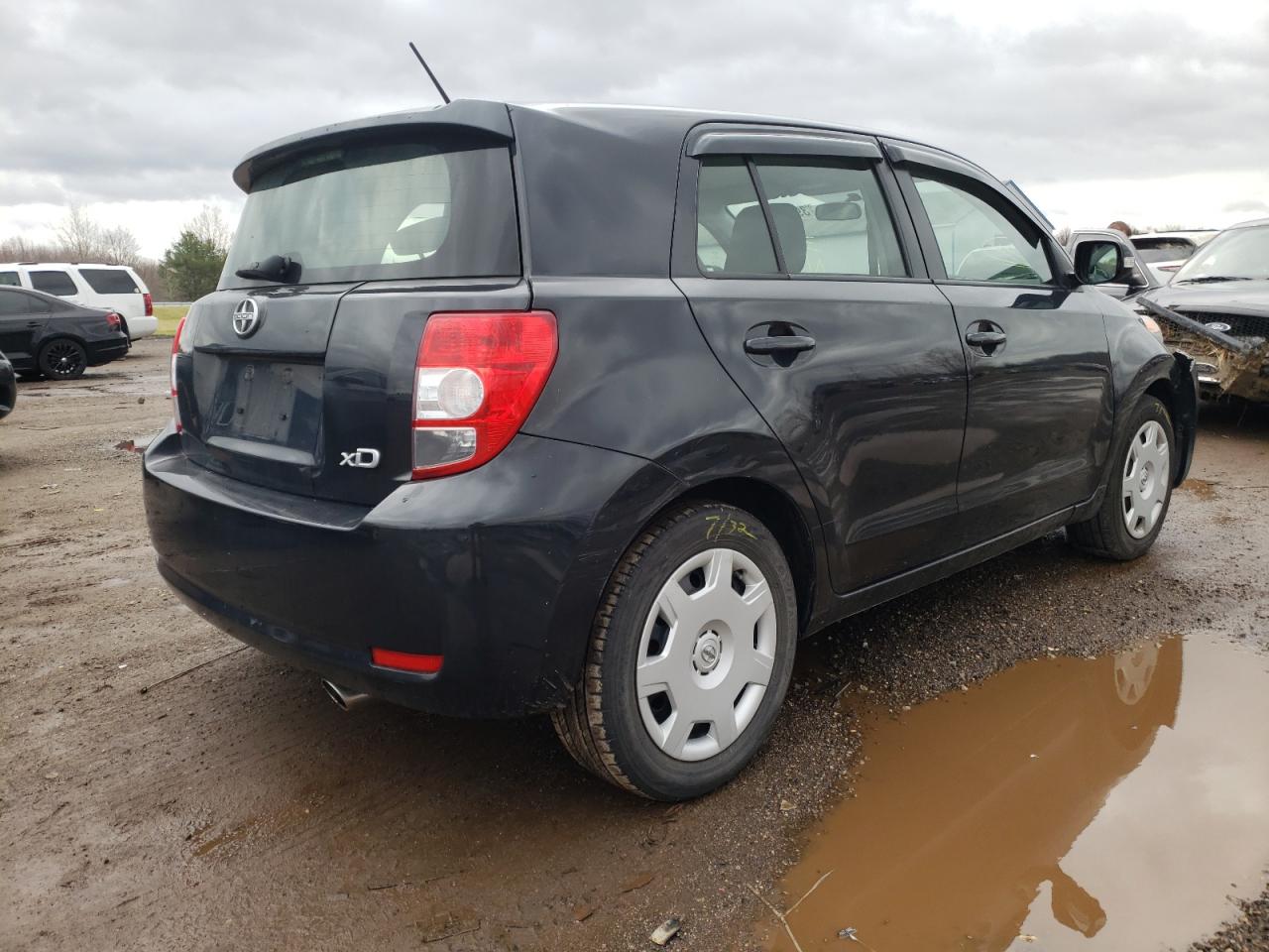 Photo 4 from auction – 2012 TOYOTA SCION XD with VIN JTKKU4B44C1020019