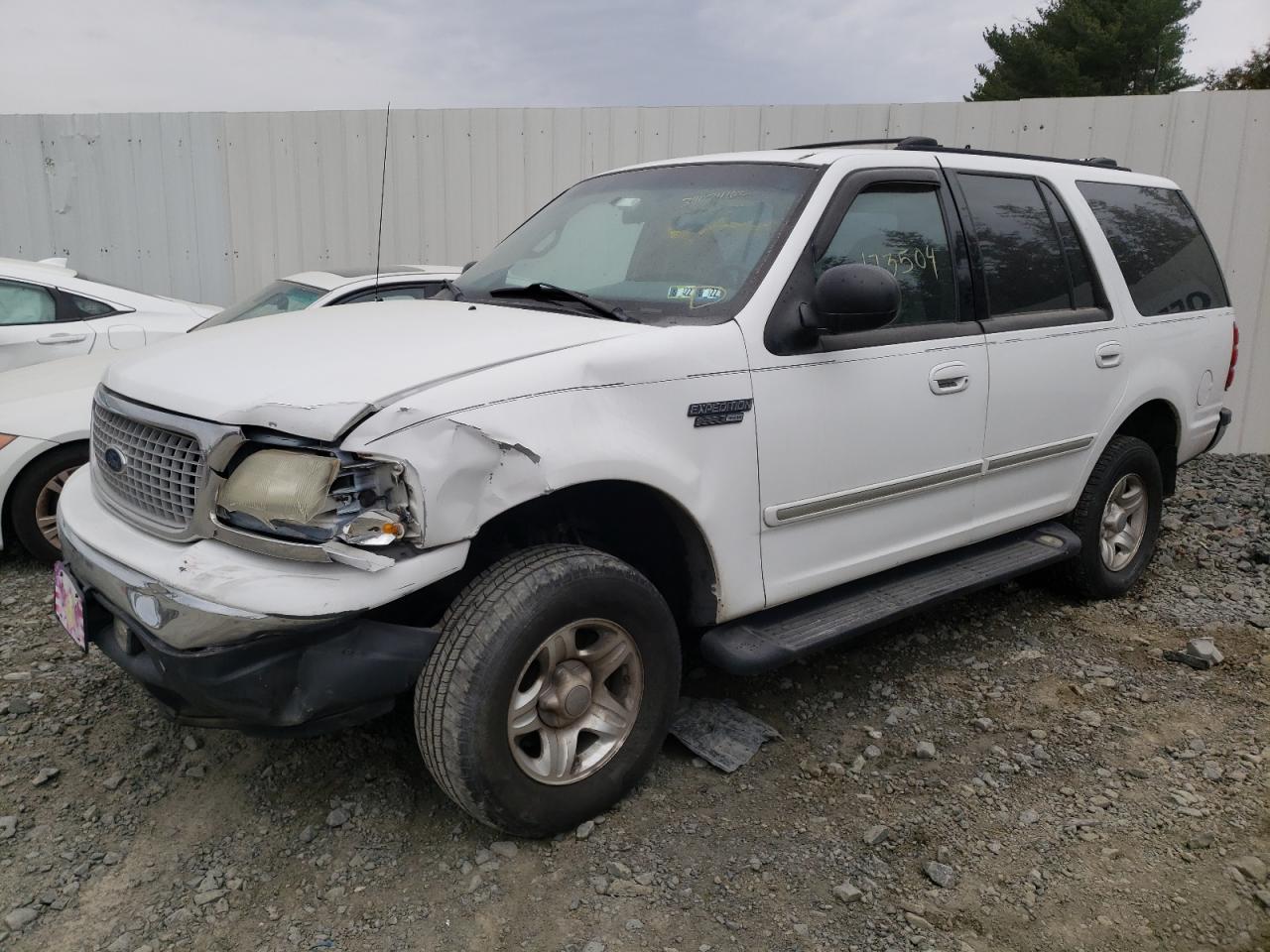 Photo 2 from auction – 1999 FORD EXPEDITION with VIN 1FMRU1865XLB71048