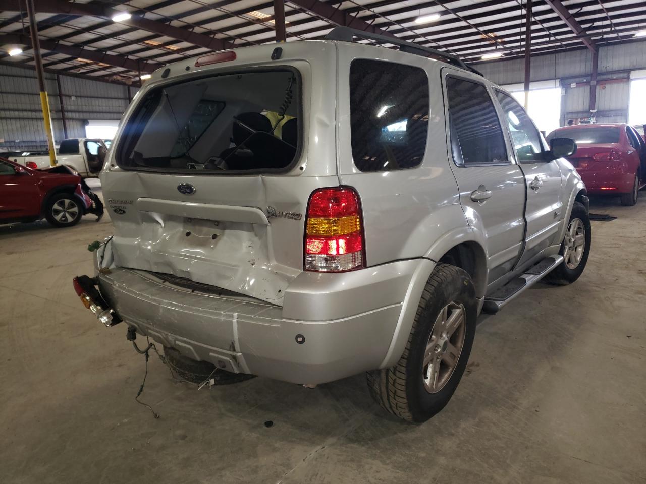 Photo 4 from auction – 2007 FORD ESCAPE HYB with VIN 1FMCU49H97KA92530