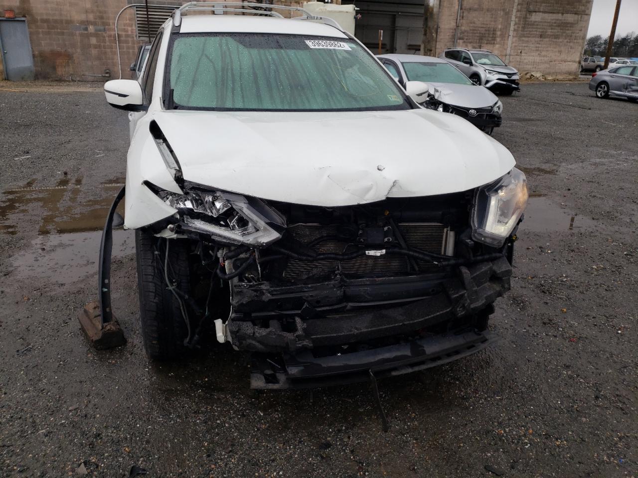 Photo 9 from auction – 2017 NISSAN ROGUE S with VIN KNMAT2MT8HP582315