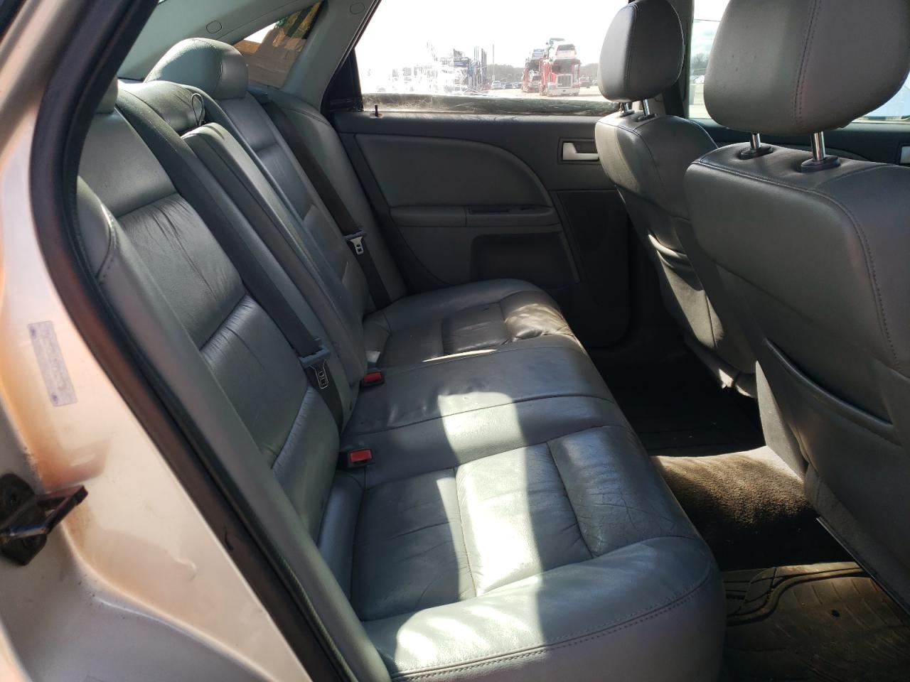 Photo 6 from auction – 2007 FORD FIVE HUNDR with VIN 1FAHP24157G154210