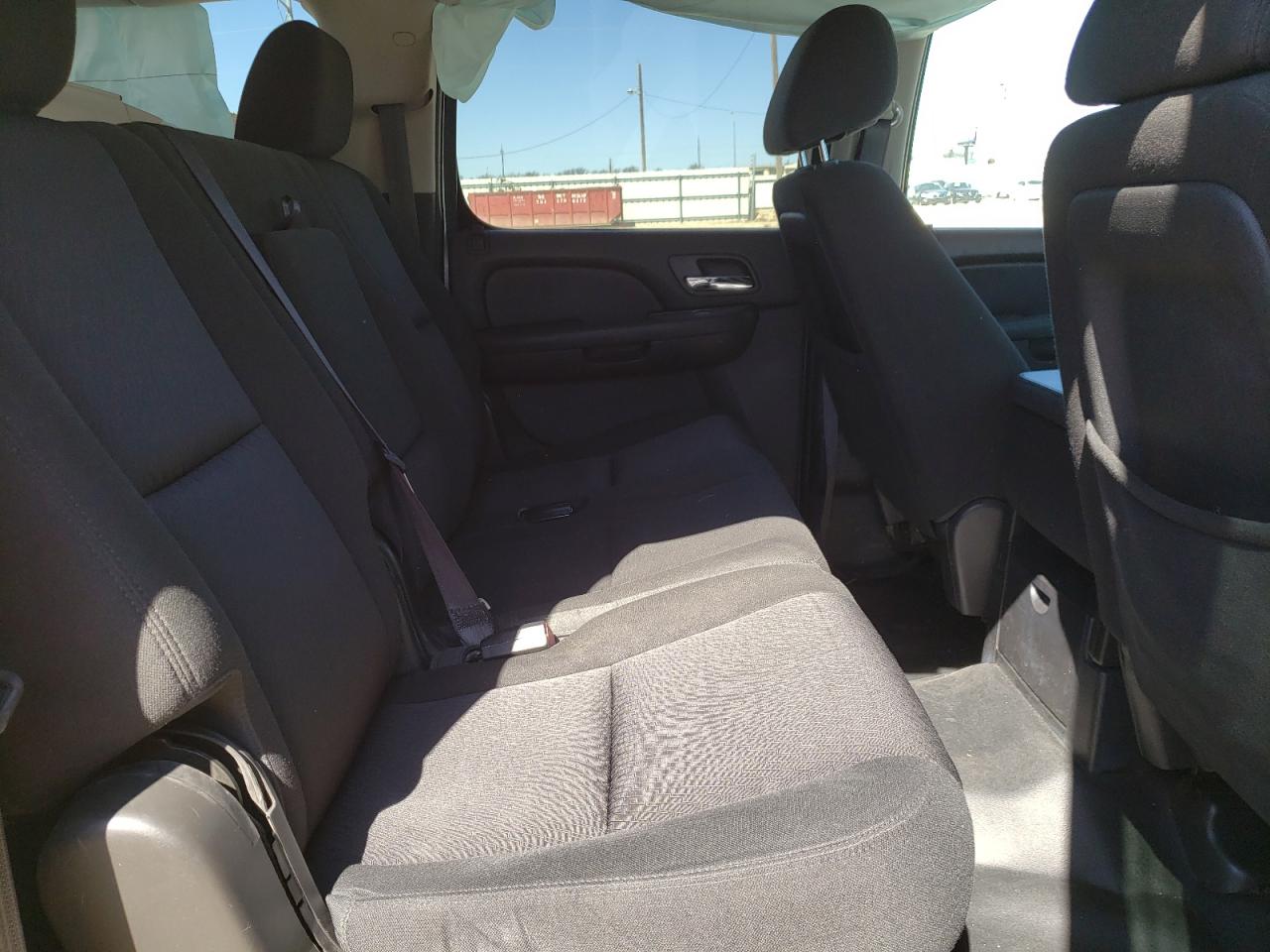 Photo 6 from auction – 2012 CHEVROLET SUBURBAN C with VIN 1GNSC5E08CR327548