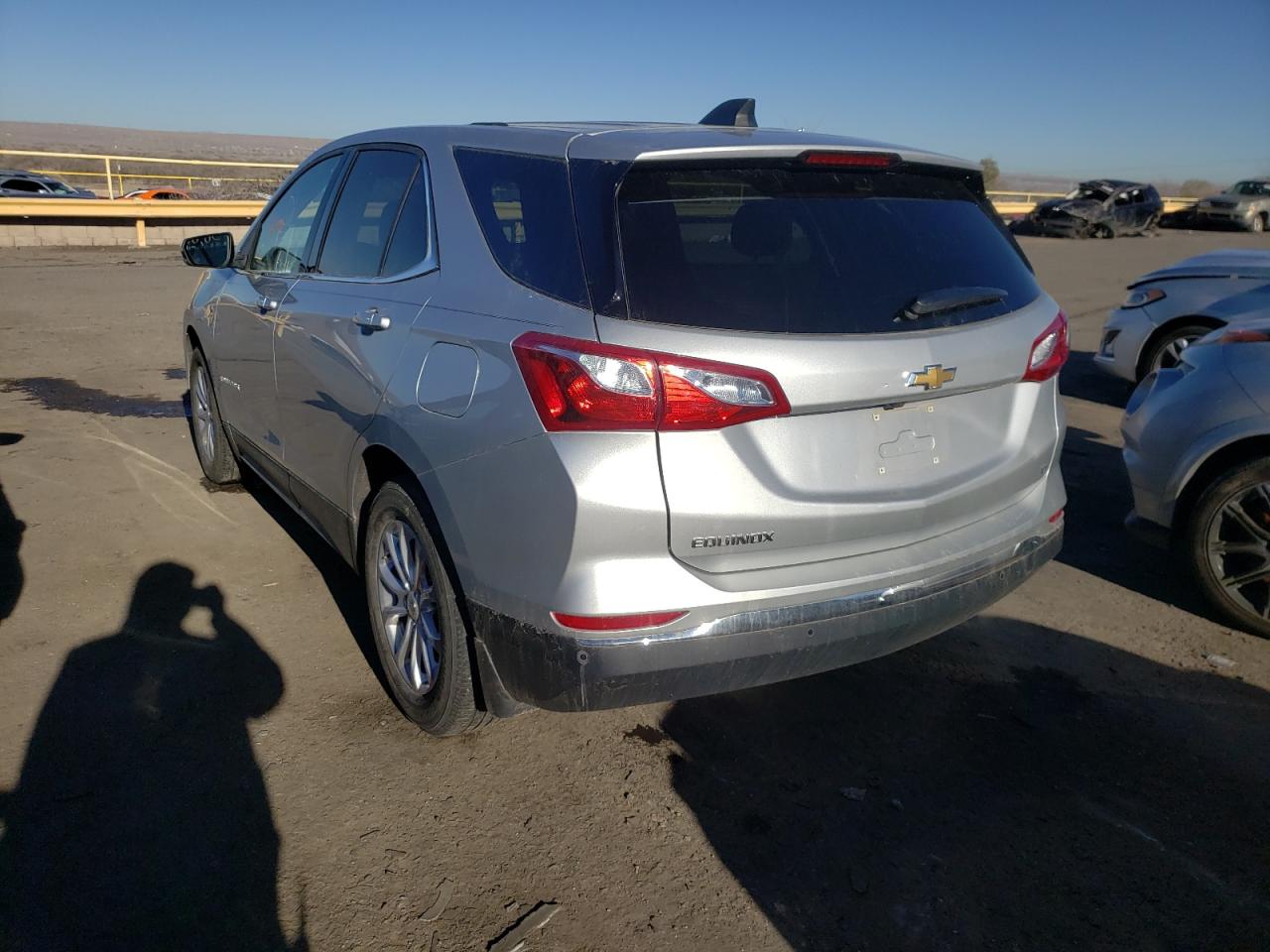 Photo 3 from auction – 2018 CHEVROLET EQUINOX LT with VIN 3GNAXJEV7JS634496