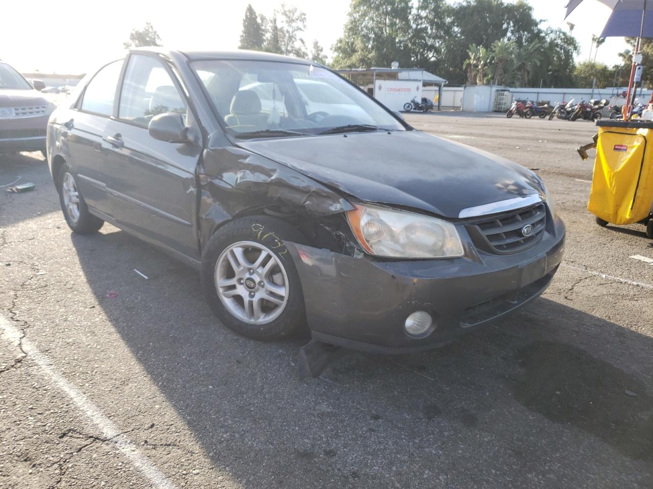 KIA SPECTRA LX 2004 with VIN KNAFE122645054151 - Photo from auction